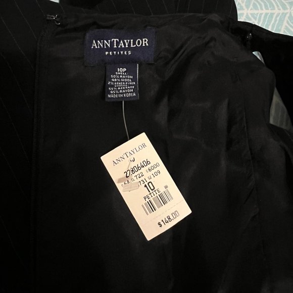 Ann Taylor Sleeveless Vertical Stripes Black Wool Blend Dress - Picture 7 of 7